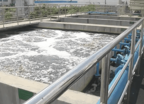 （化工廢水消泡劑應用場景）
